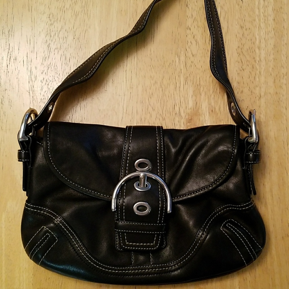 EUC Coach Buckle Hobo Bag